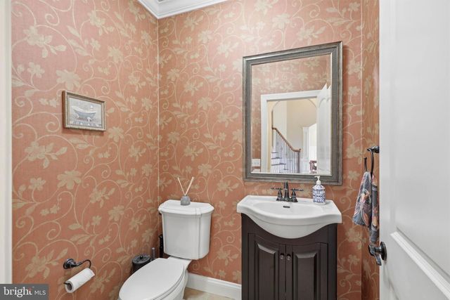 1392 FOX HILL DR, Palmyra, PA 17078