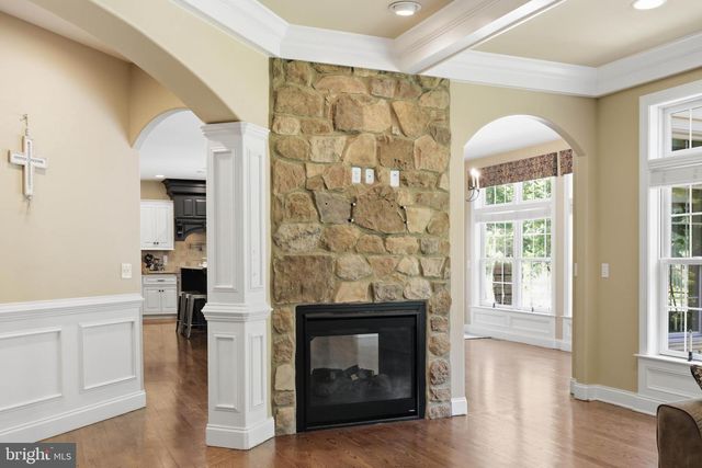 1392 FOX HILL DR, Palmyra, PA 17078