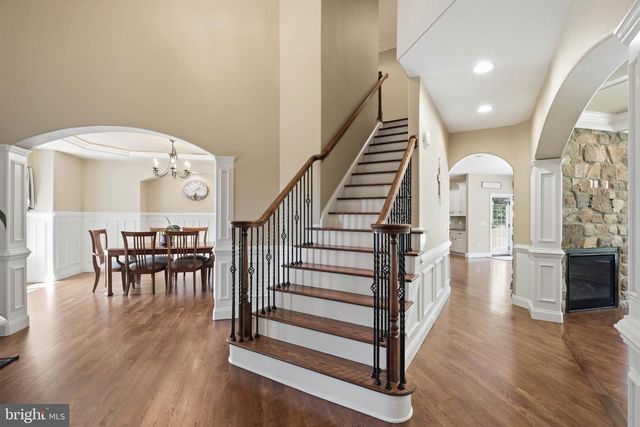 1392 FOX HILL DR, Palmyra, PA 17078