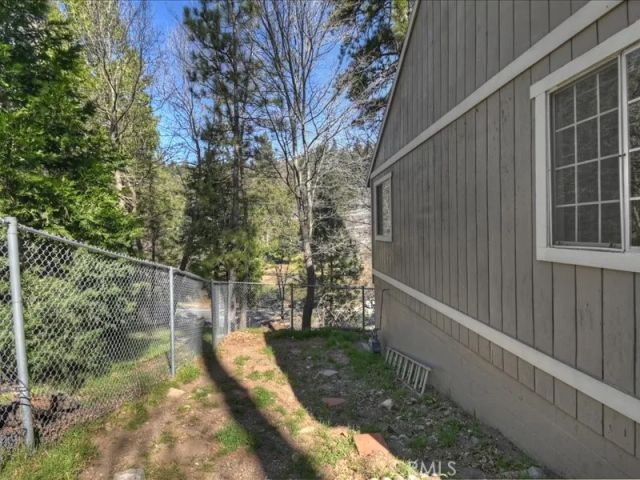 22547 Waters, Crestline, CA 92325