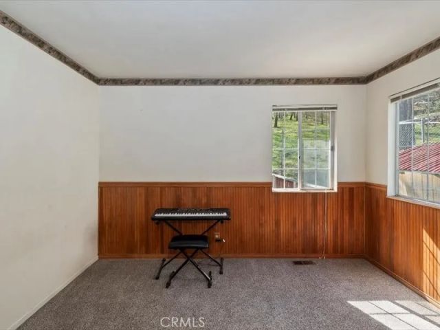 22547 Waters, Crestline, CA 92325