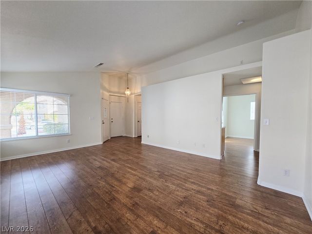 1825 Imperial Cup Drive, Las Vegas, NV 89117