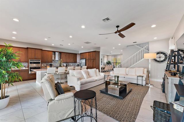 1077 Faulkner Terrace, Palm Beach Gardens, FL 33418