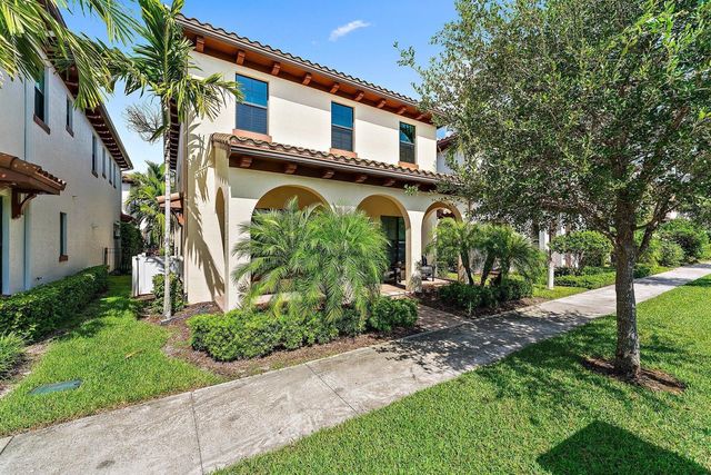 1077 Faulkner Terrace, Palm Beach Gardens, FL 33418