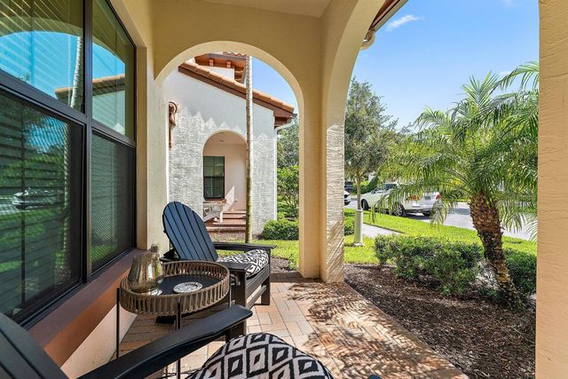 1077 Faulkner Terrace, Palm Beach Gardens, FL 33418