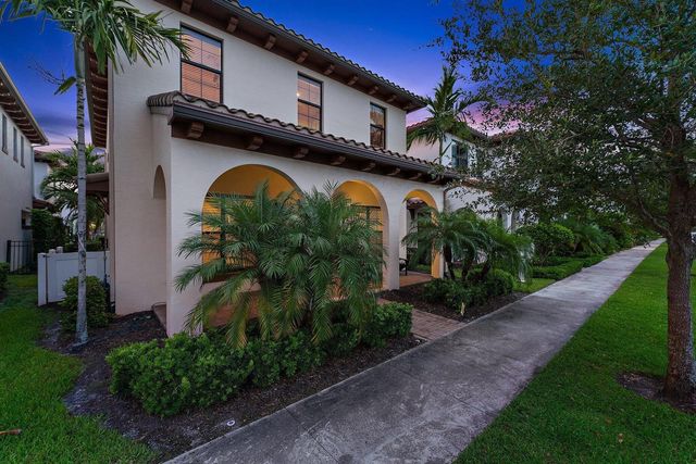 1077 Faulkner Terrace, Palm Beach Gardens, FL 33418