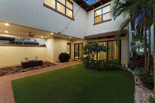 1077 Faulkner Terrace, Palm Beach Gardens, FL 33418