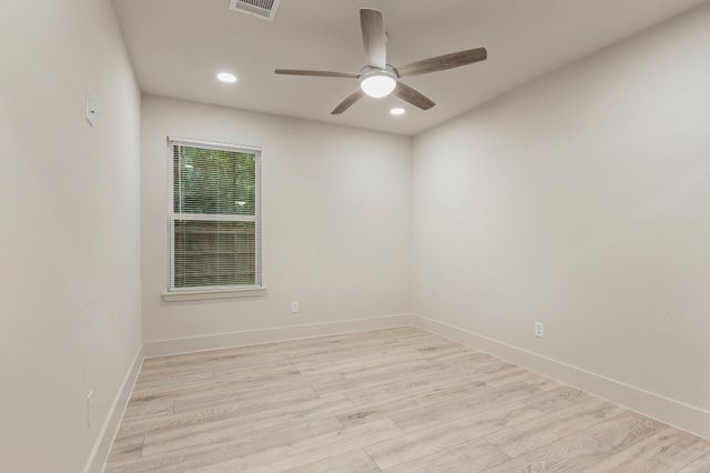 1310 E Red Cedar Circle, The Woodlands, TX 77380