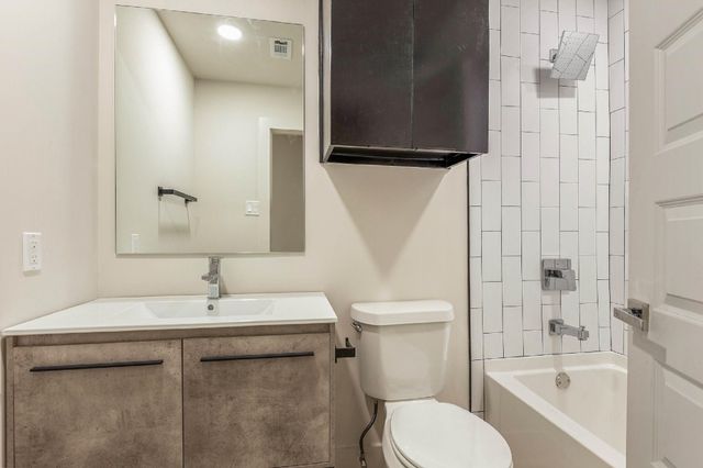 1310 E Red Cedar Circle, The Woodlands, TX 77380