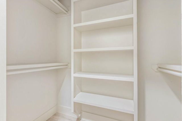 1310 E Red Cedar Circle, The Woodlands, TX 77380