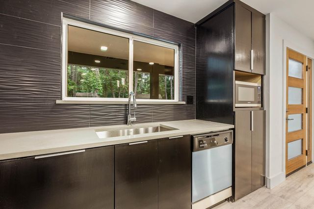 1310 E Red Cedar Circle, The Woodlands, TX 77380