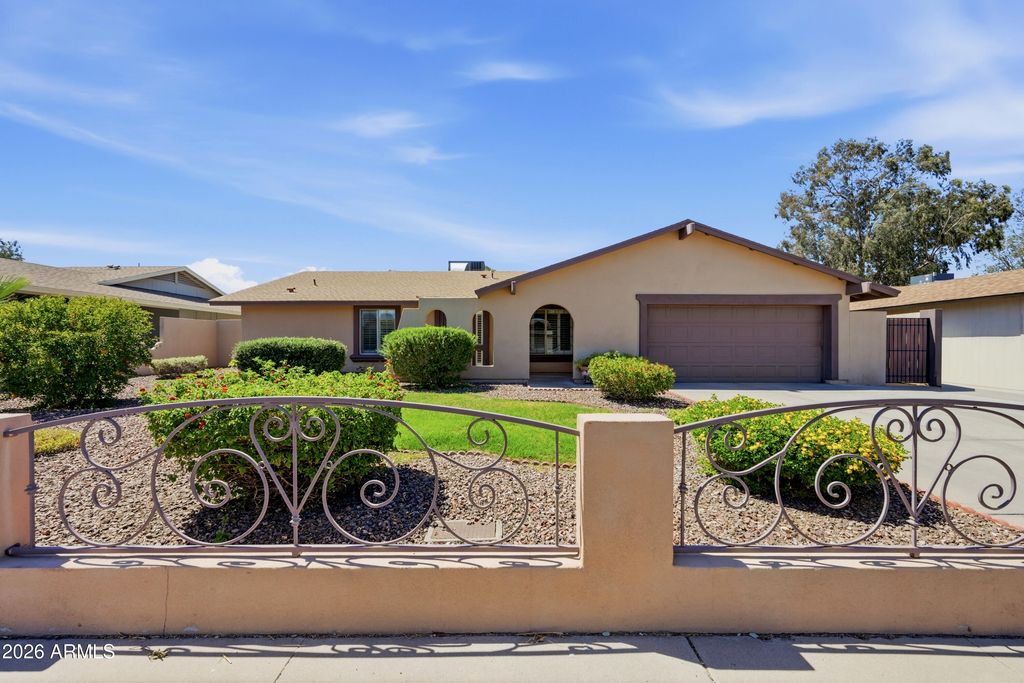 7949 W DEVONSHIRE Avenue, Phoenix, AZ 85033