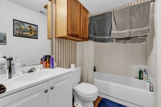 5719 Lochmoor, San Antonio, TX 78244