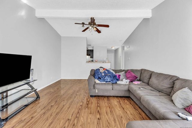 5719 Lochmoor, San Antonio, TX 78244
