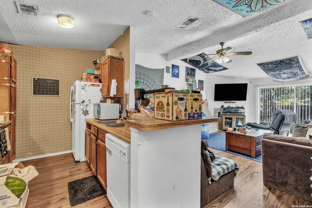 5719 Lochmoor, San Antonio, TX 78244