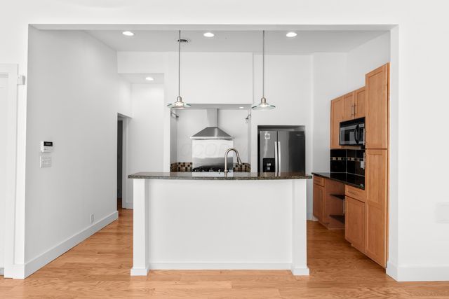 320 E Columbus Street, Columbus, OH 43206