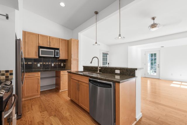 320 E Columbus Street, Columbus, OH 43206