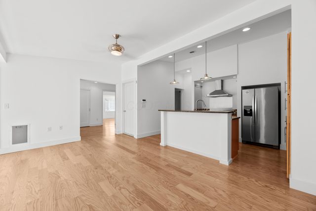 320 E Columbus Street, Columbus, OH 43206