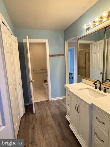 171 BARLEY SHEAF DR, Norristown, PA 19403