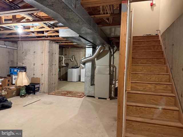 171 BARLEY SHEAF DR, Norristown, PA 19403