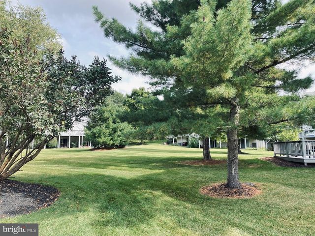 171 BARLEY SHEAF DR, Norristown, PA 19403