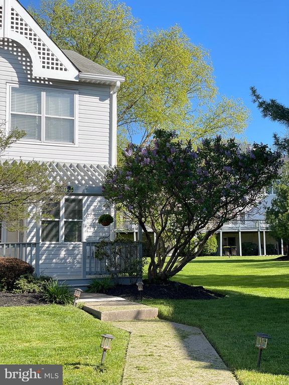 171 BARLEY SHEAF DR, Norristown, PA 19403