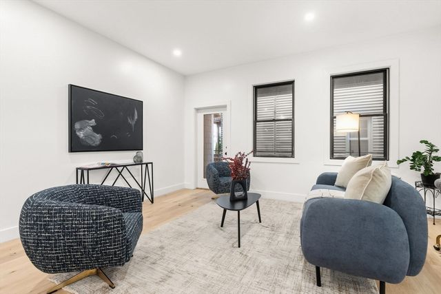 47 Condor 202A, Boston, MA 02128