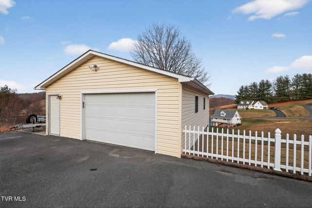 347 Deel Street, Lebanon, VA 24266