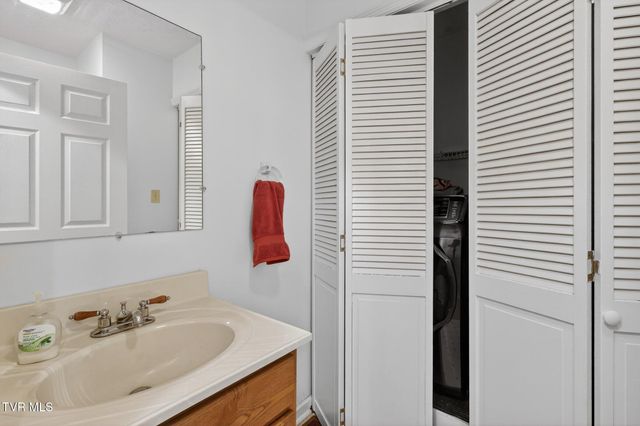 347 Deel Street, Lebanon, VA 24266