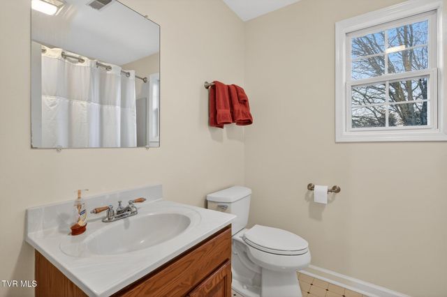 347 Deel Street, Lebanon, VA 24266