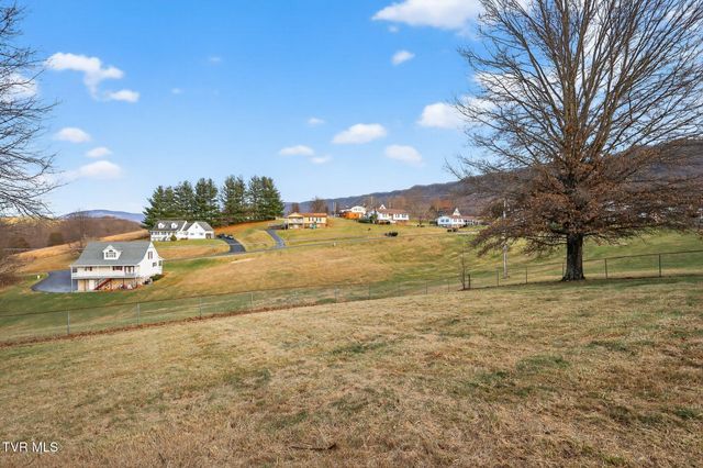 347 Deel Street, Lebanon, VA 24266