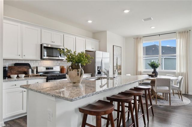 103 Gallop WAY, Yorktown, VA 23690