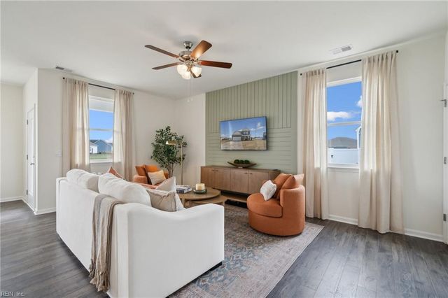 103 Gallop WAY, Yorktown, VA 23690