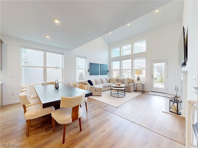 8215 Mustang Lane, Mentor, OH 44060