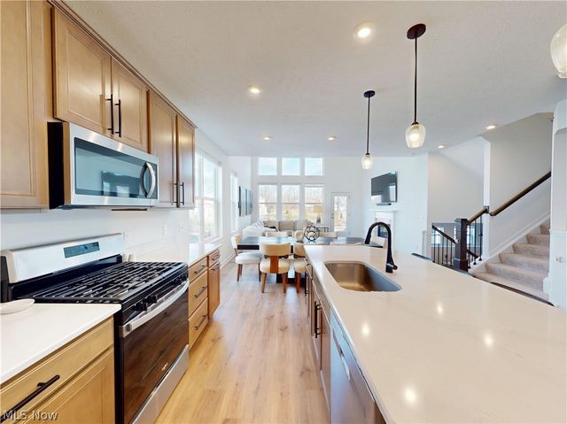 8215 Mustang Lane, Mentor, OH 44060