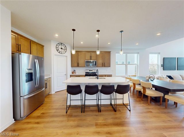 8215 Mustang Lane, Mentor, OH 44060