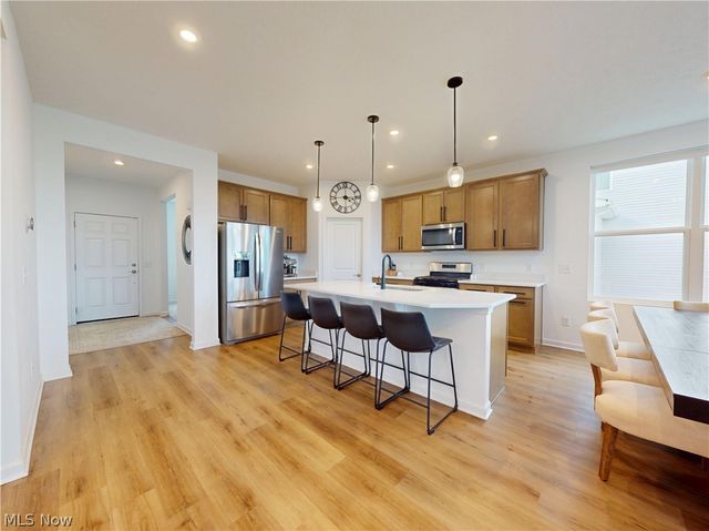 8215 Mustang Lane, Mentor, OH 44060