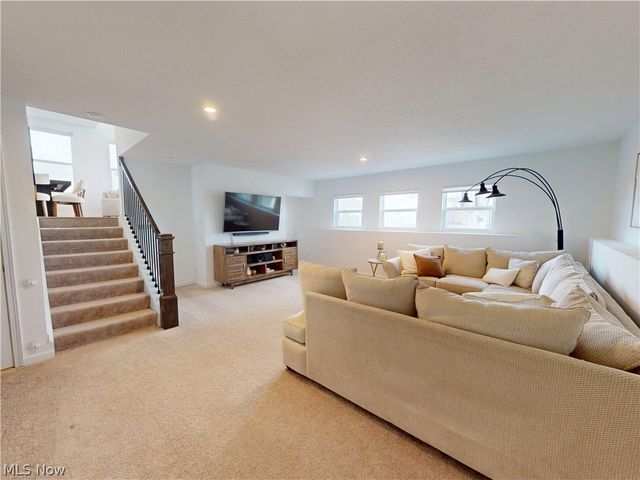 8215 Mustang Lane, Mentor, OH 44060