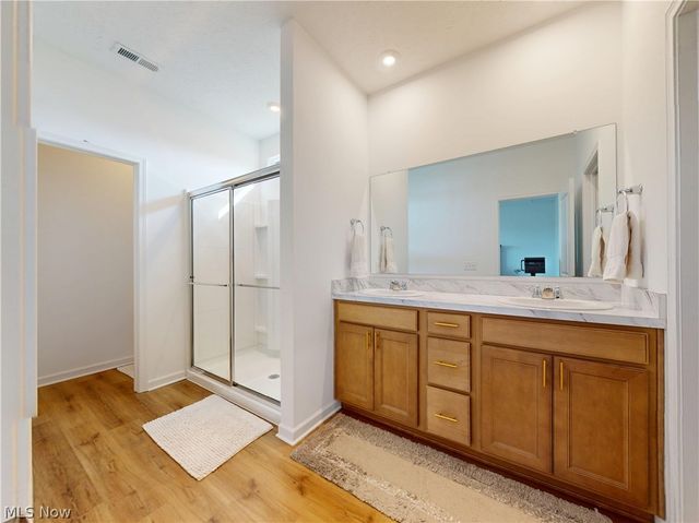 8215 Mustang Lane, Mentor, OH 44060