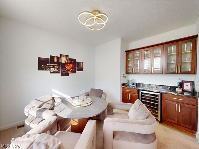 8215 Mustang Lane, Mentor, OH 44060