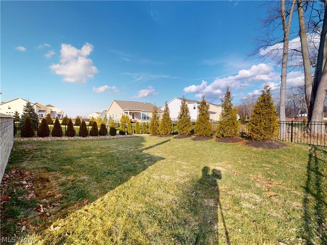 8215 Mustang Lane, Mentor, OH 44060