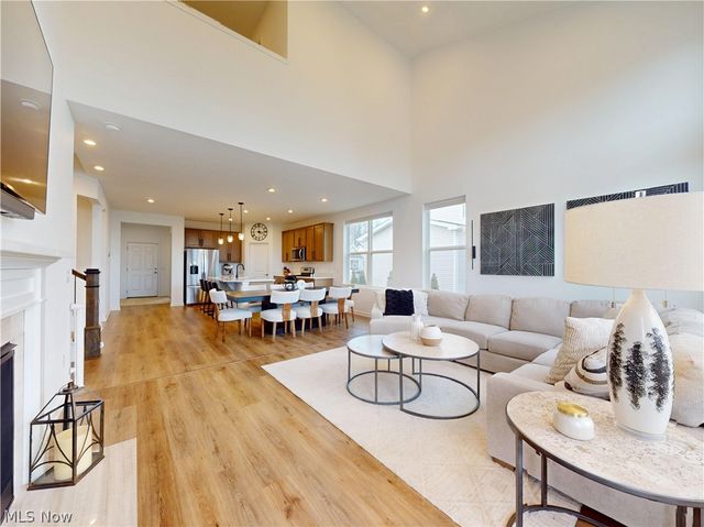 8215 Mustang Lane, Mentor, OH 44060