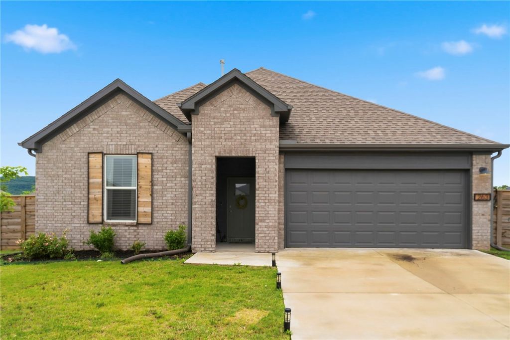 263 Pennsylvania Avenue, Farmington, AR 72730