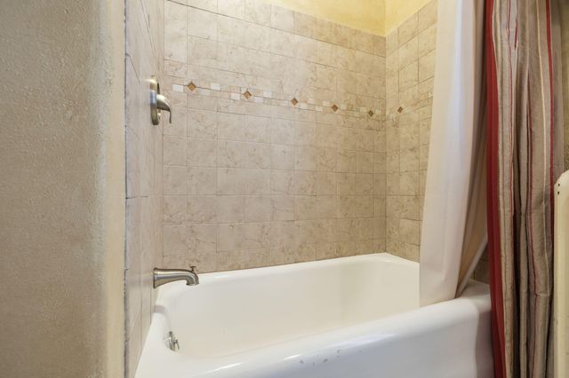 1655 E Walnut Street, Springfield, MO 65802