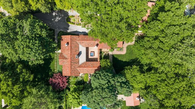 1655 E Walnut Street, Springfield, MO 65802