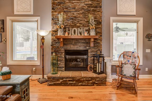 275 Galway Court, Johnson City, TN 37615