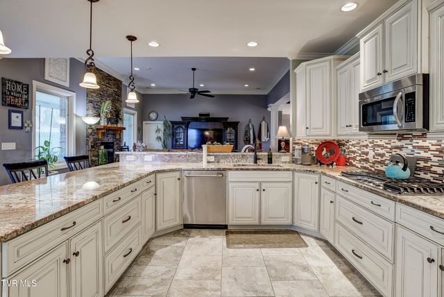 275 Galway Court, Johnson City, TN 37615