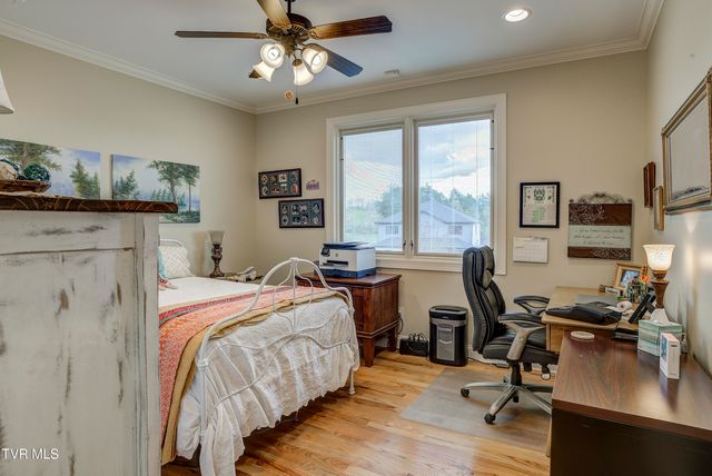 275 Galway Court, Johnson City, TN 37615