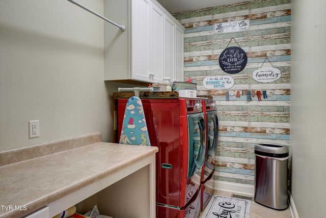 275 Galway Court, Johnson City, TN 37615