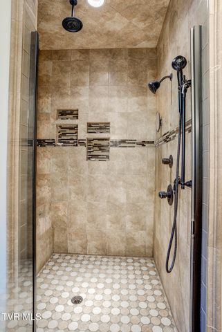 275 Galway Court, Johnson City, TN 37615